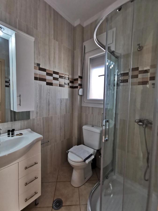 Marine Apartments Venetiko Paralia Agias Foteinis 외부 사진