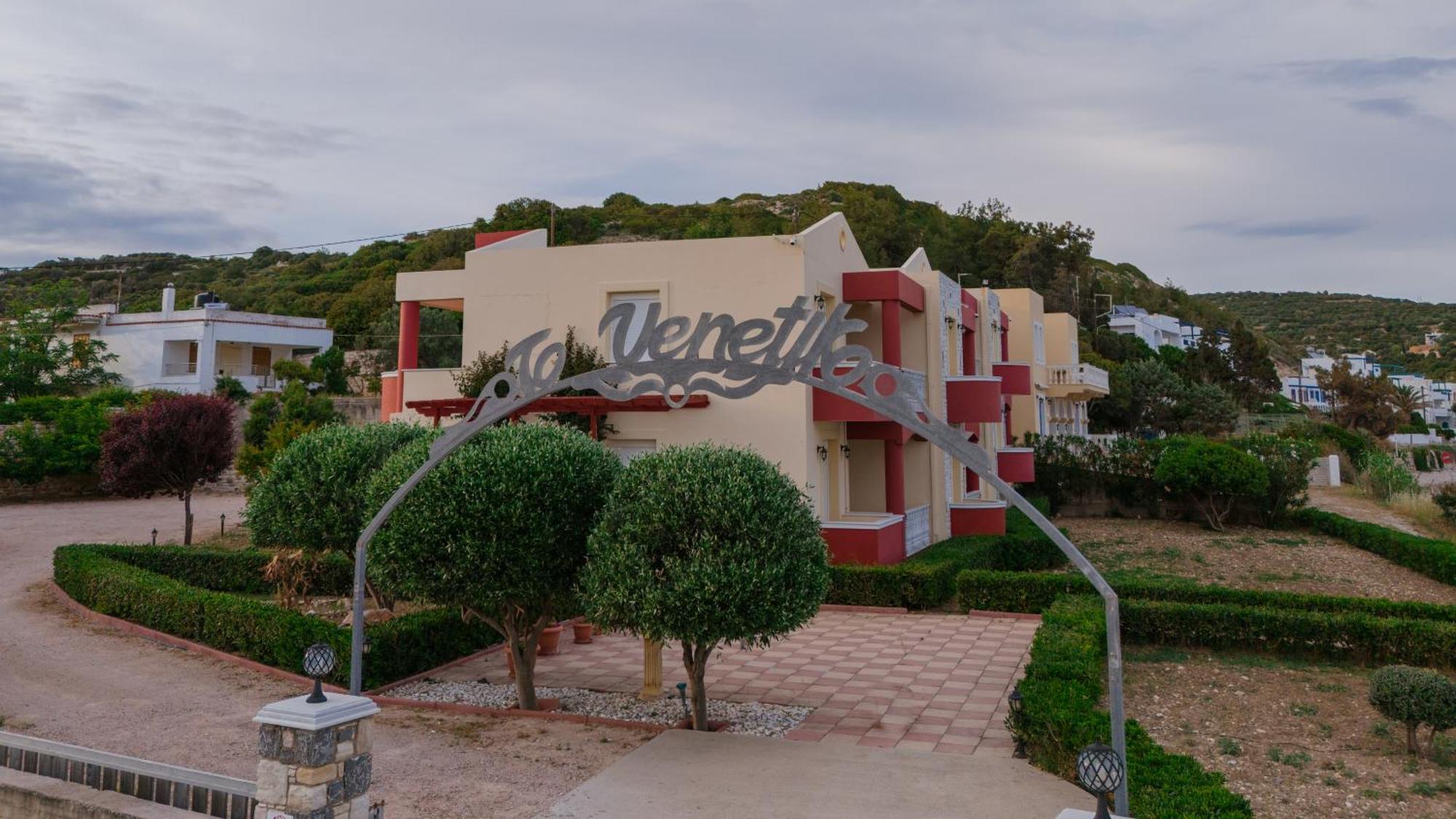 Marine Apartments Venetiko Paralia Agias Foteinis 외부 사진